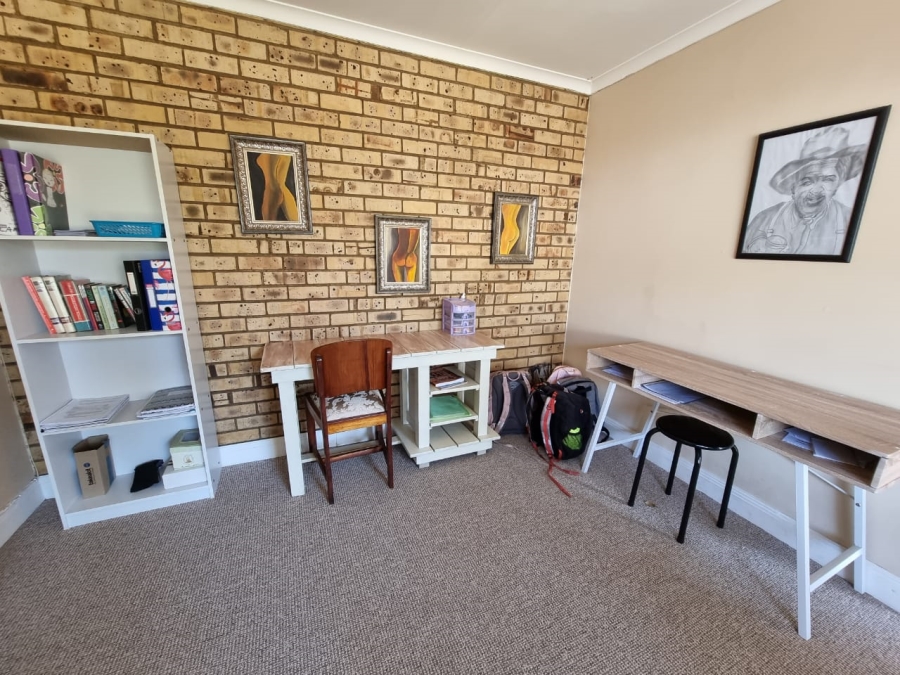 4 Bedroom Property for Sale in La Provance Free State